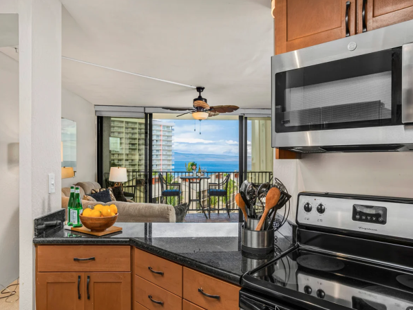 Luxurious 4-Bedroom Maui Retreat in Kaanapali